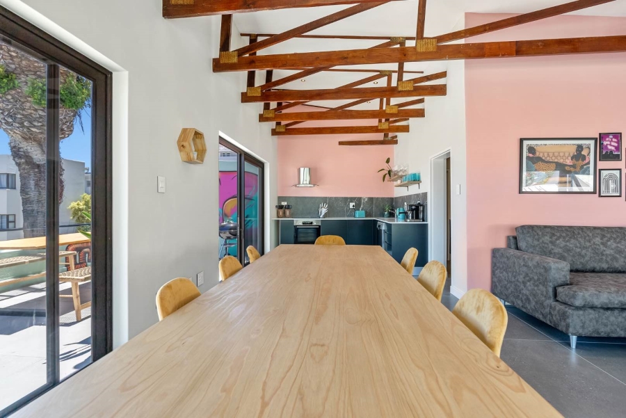 4 Bedroom Property for Sale in Sea Point Western Cape